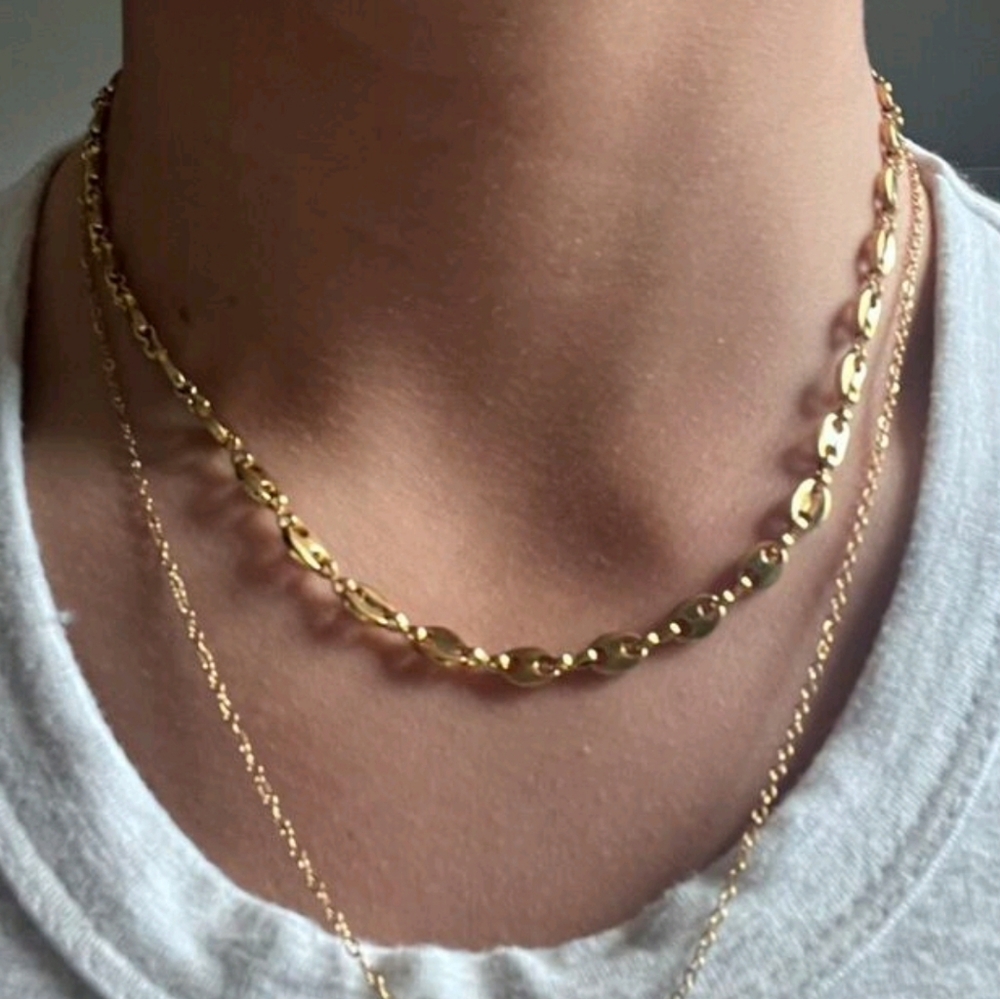 Coffee bean shaped necklace; 15.7" with a 2" extender; nwot